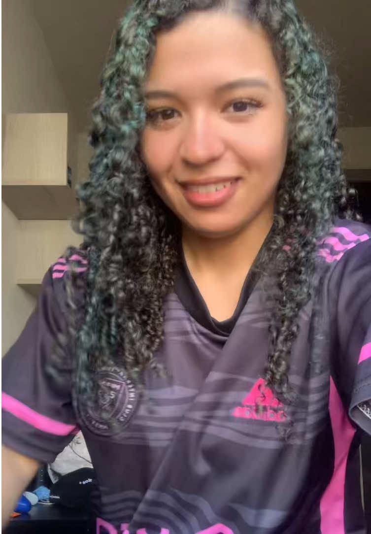 @layse Miranda 🛸