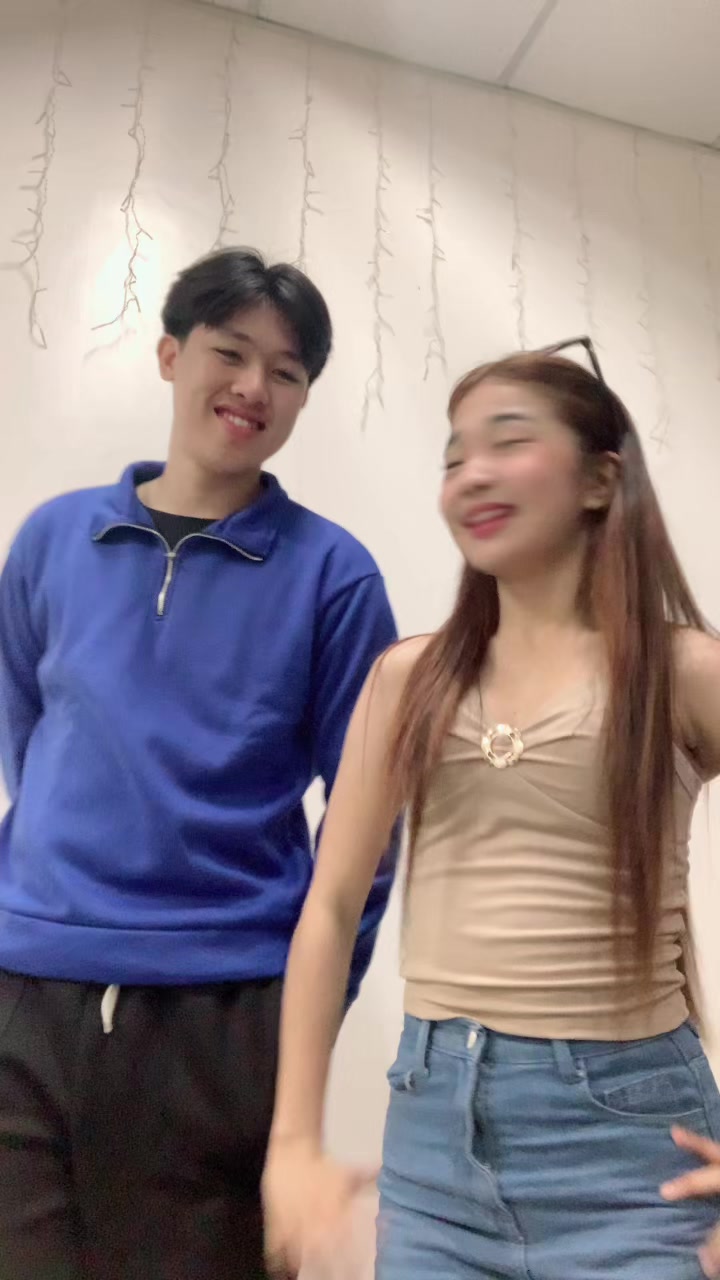 @Bella C