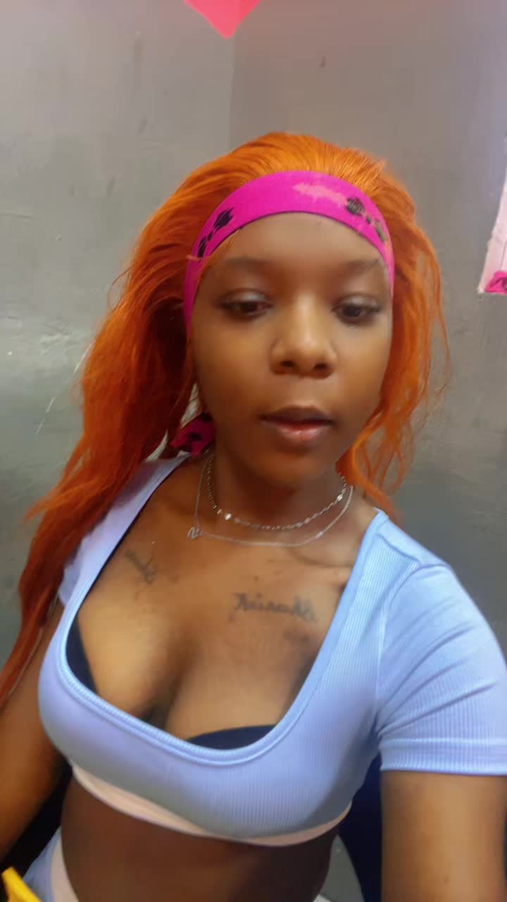 @shaniek_0