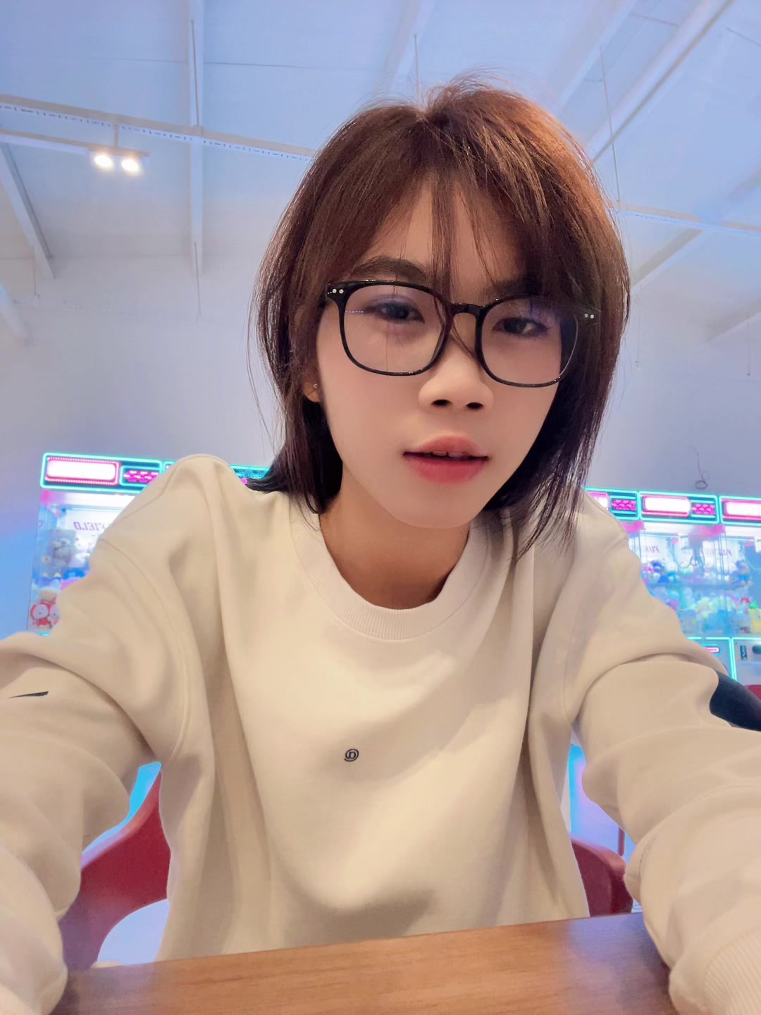 @LI NA๐