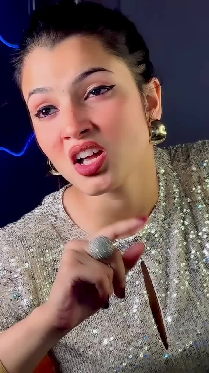@𝐀𝐊𝐒𝐇𝐈𝐓𝐀__𝐃𝐖𝐈𝐕𝐄𝐃𝐈