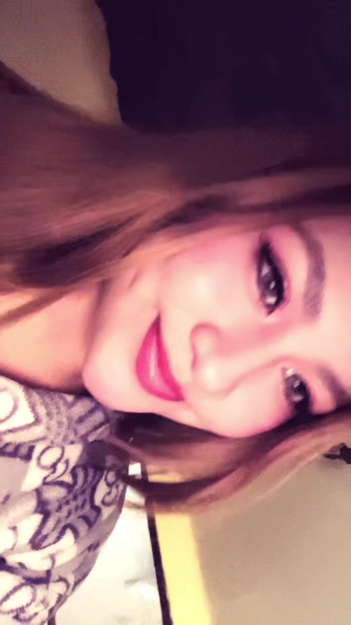@Melanie Paredes
