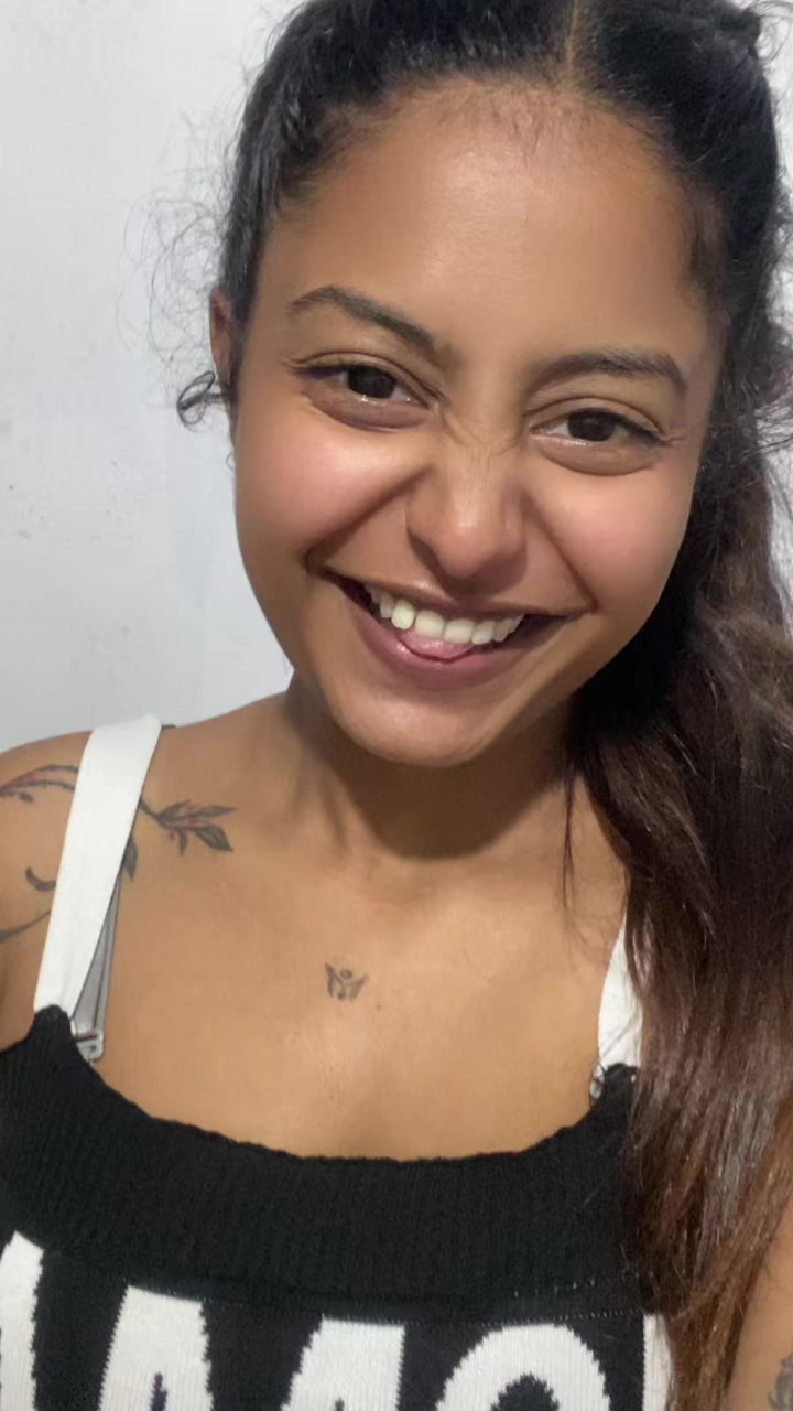 @ℒ𝒶𝓋𝒶 𝒢𝒾𝓇𝓁 🦄❤️🔥💋