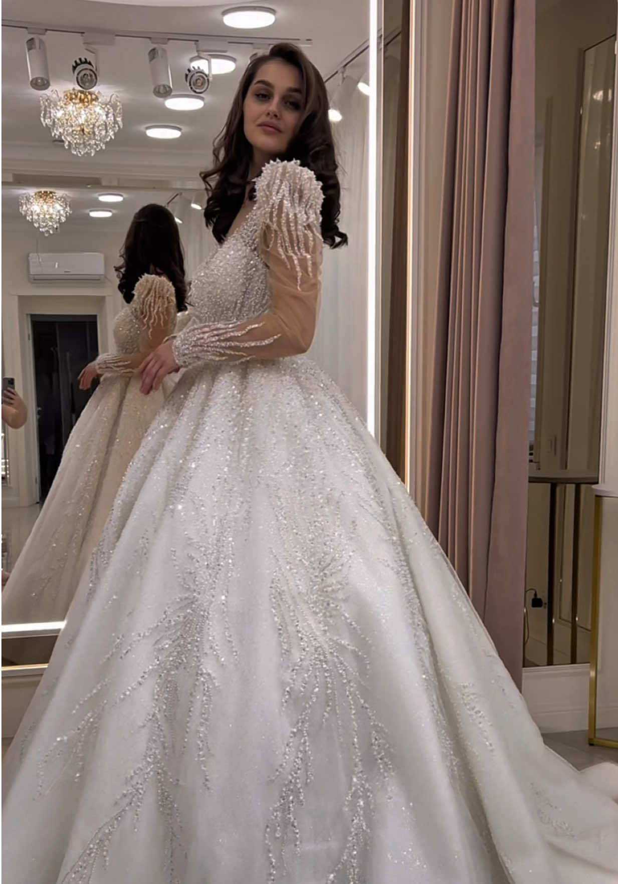 @vio.wedding.dresses