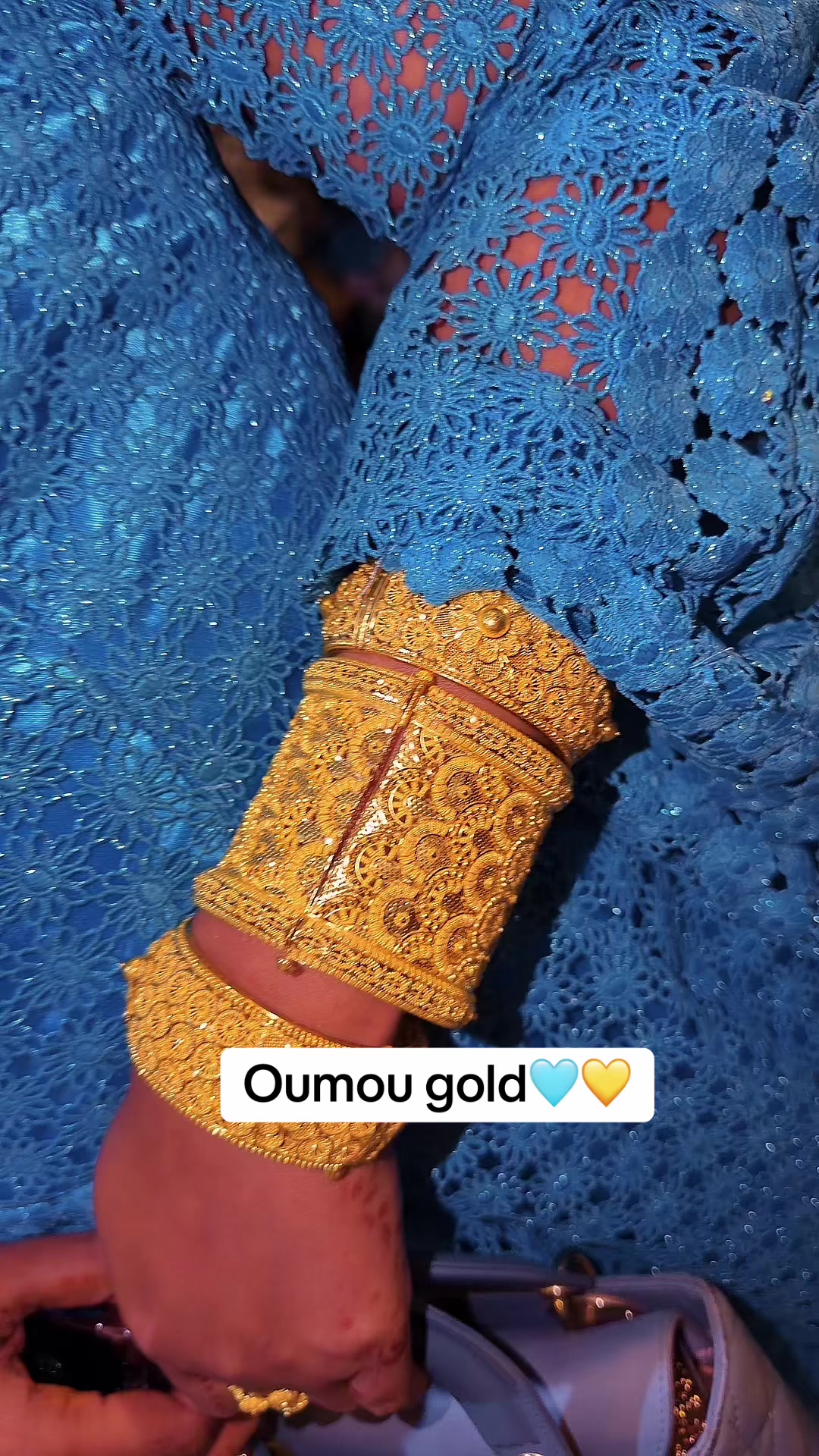 @Maman poulo🤍