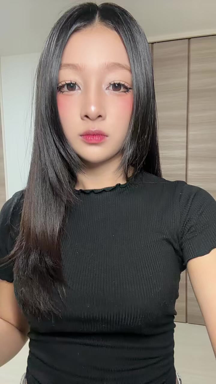 @虹咲カリナ