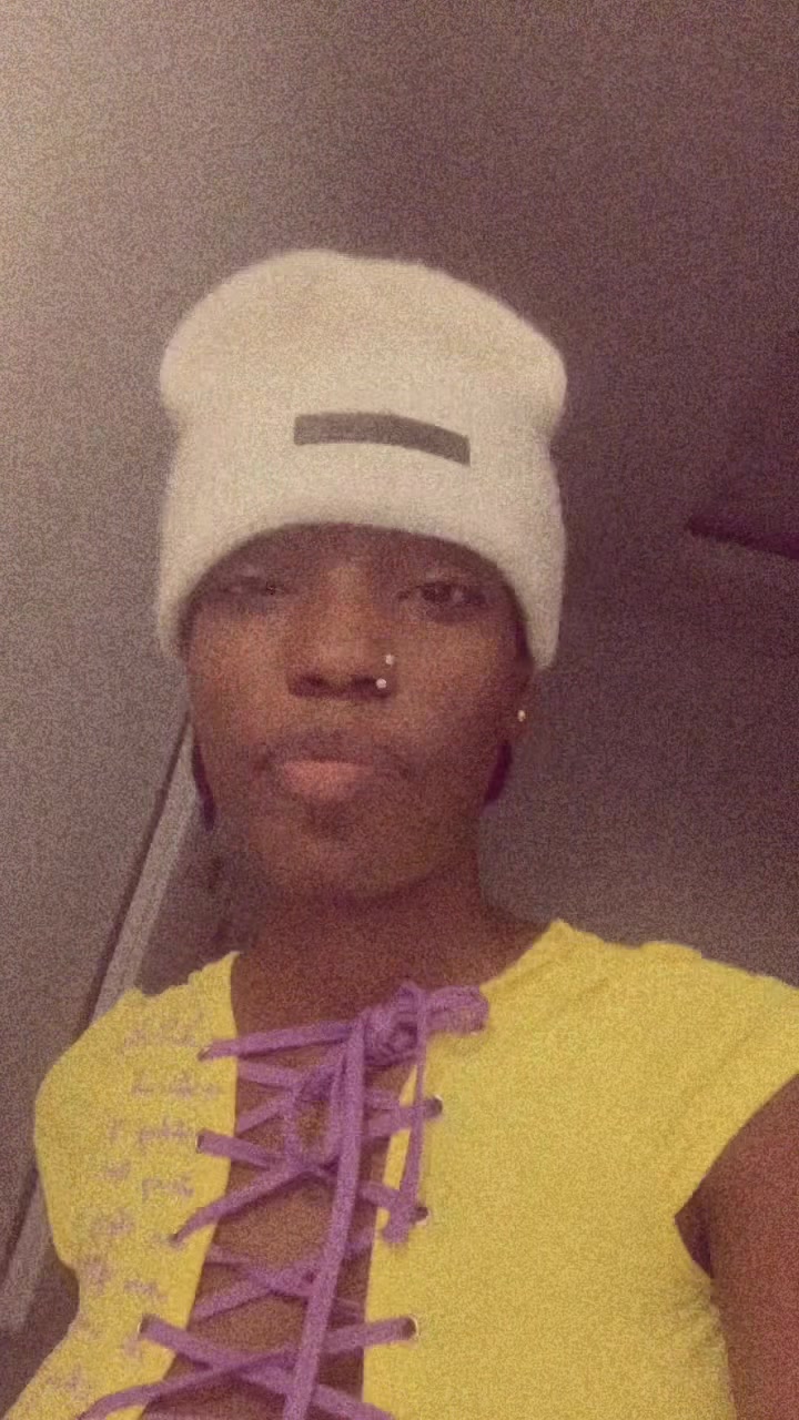 @R💕E🌚N🥹A😌