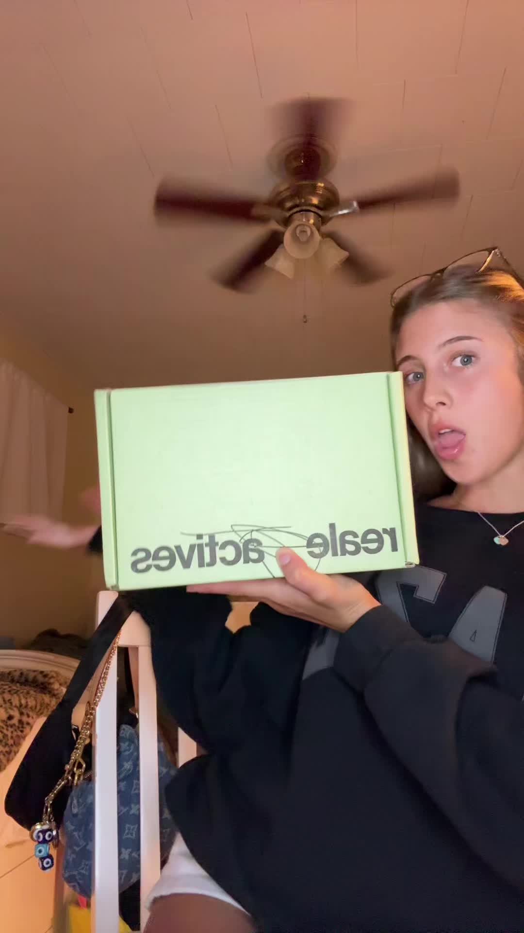 @KT