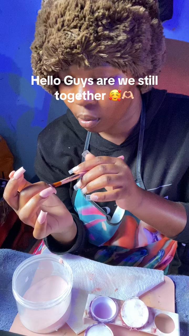 @Dzungie's Nail Bar