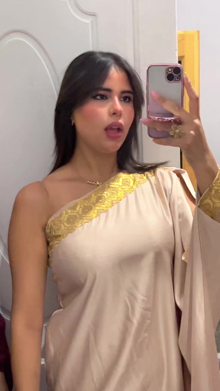 @🦄