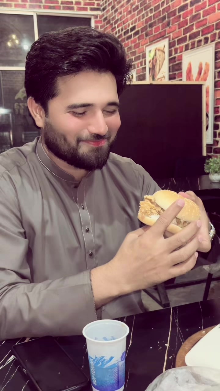 @Nomi Shahzad🍁