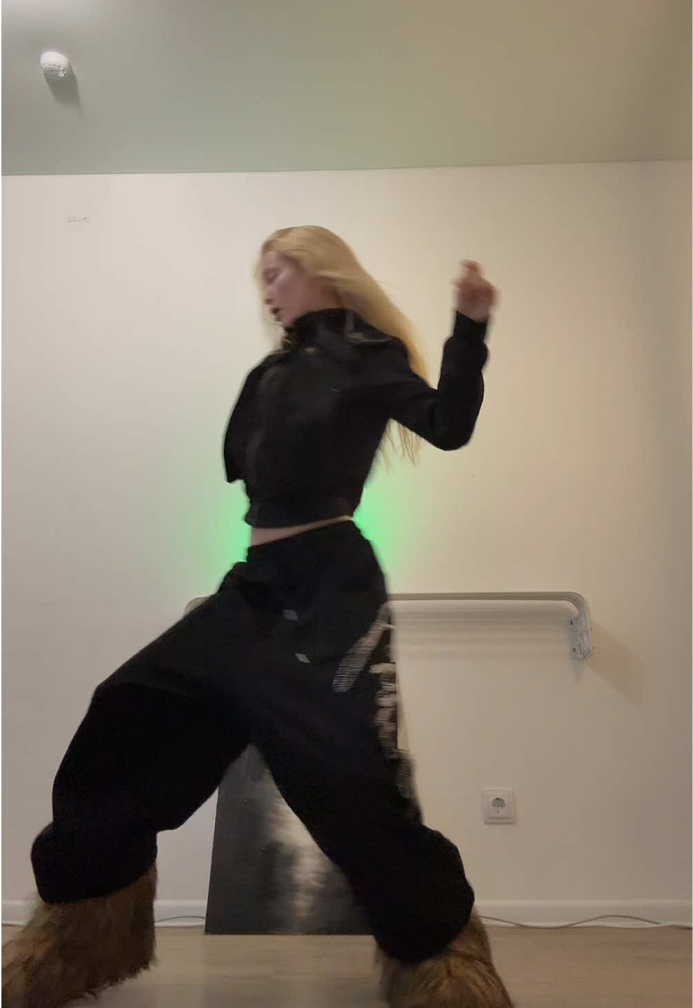 @мэйбик
