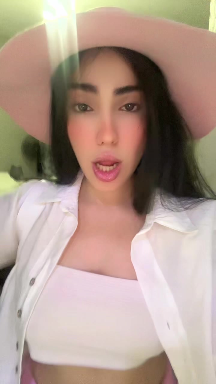 @👀
