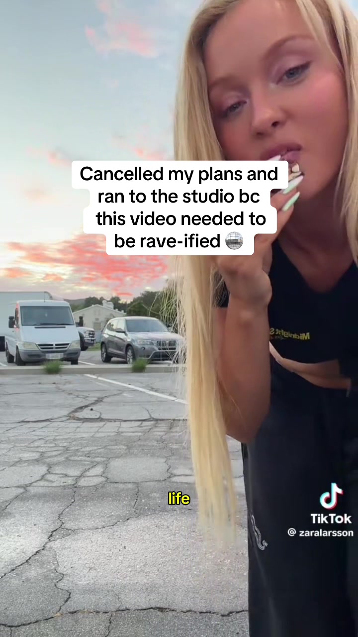 @Maya Sarkissian