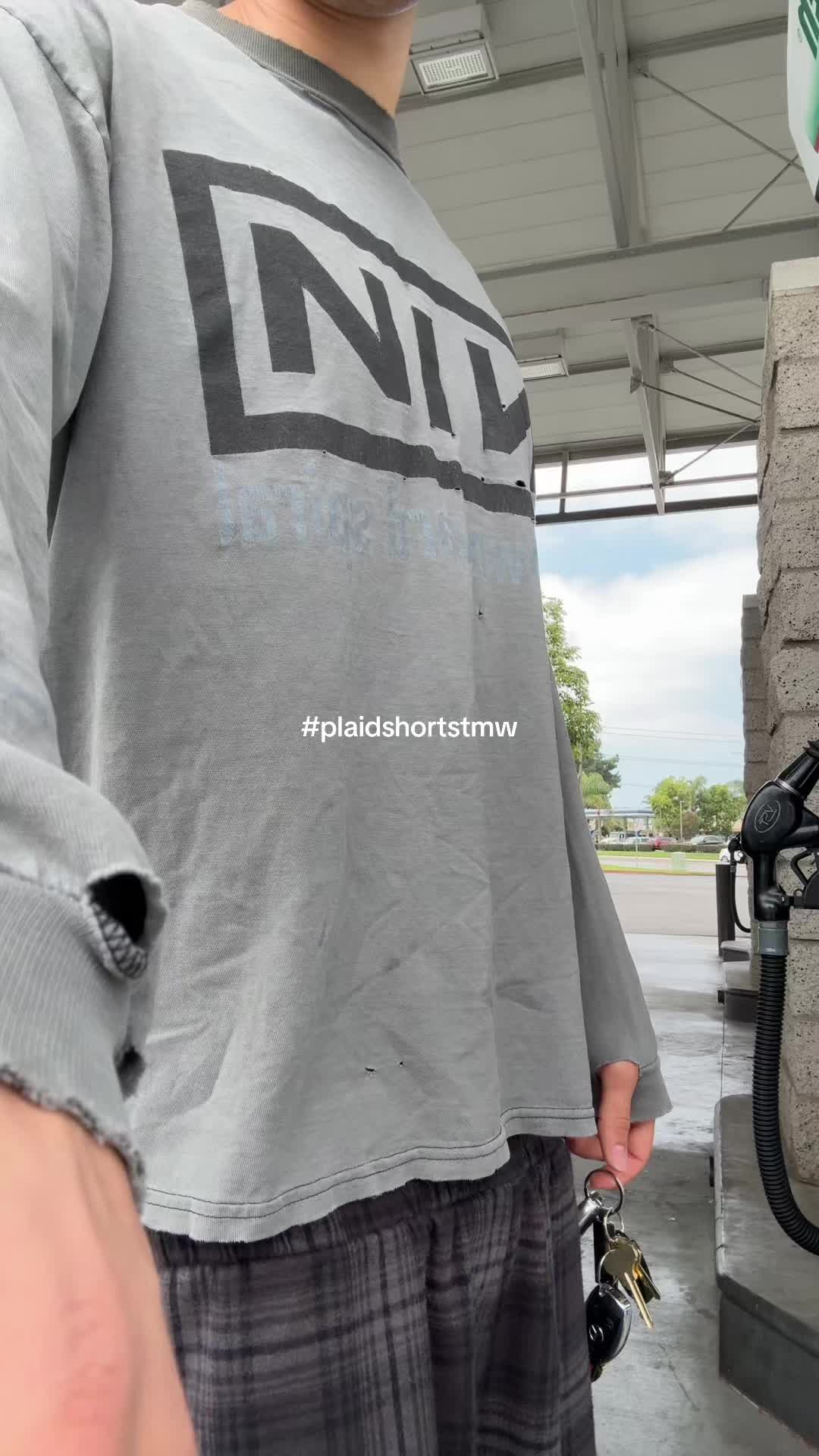 @trimothyneutron