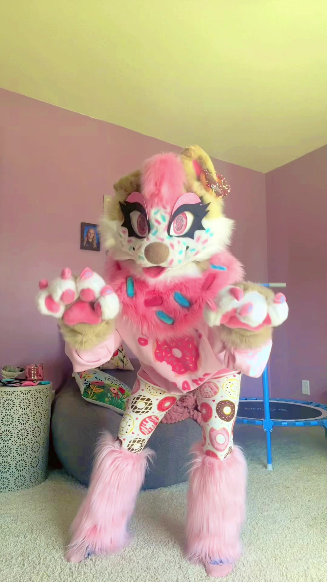 @Lottie The Dunkin Doggo