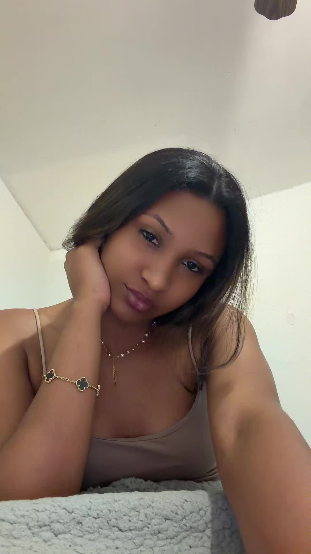 @iesha🇬🇾\🇺🇸