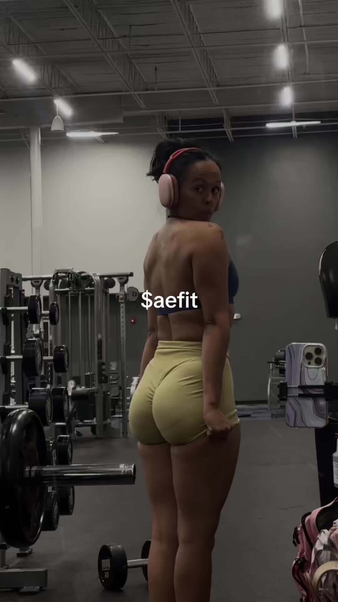 @Gainsbyana
