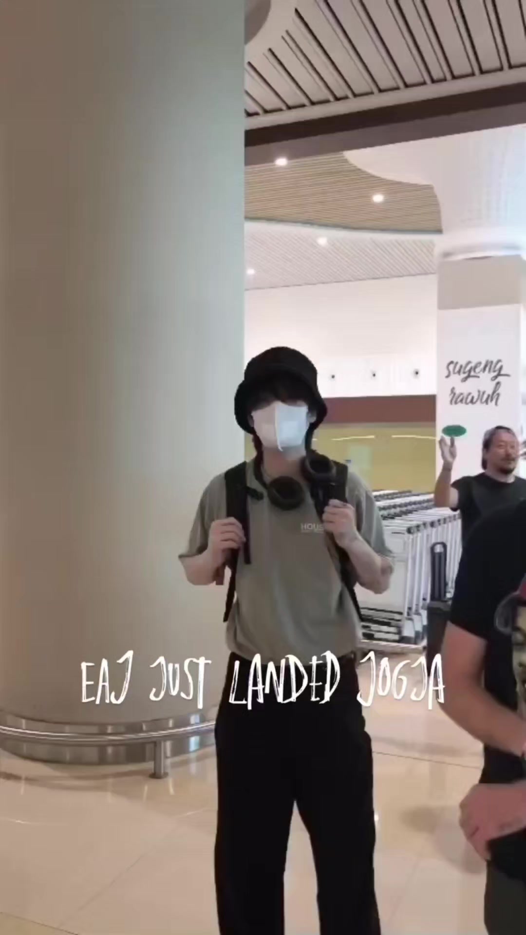 @Lis