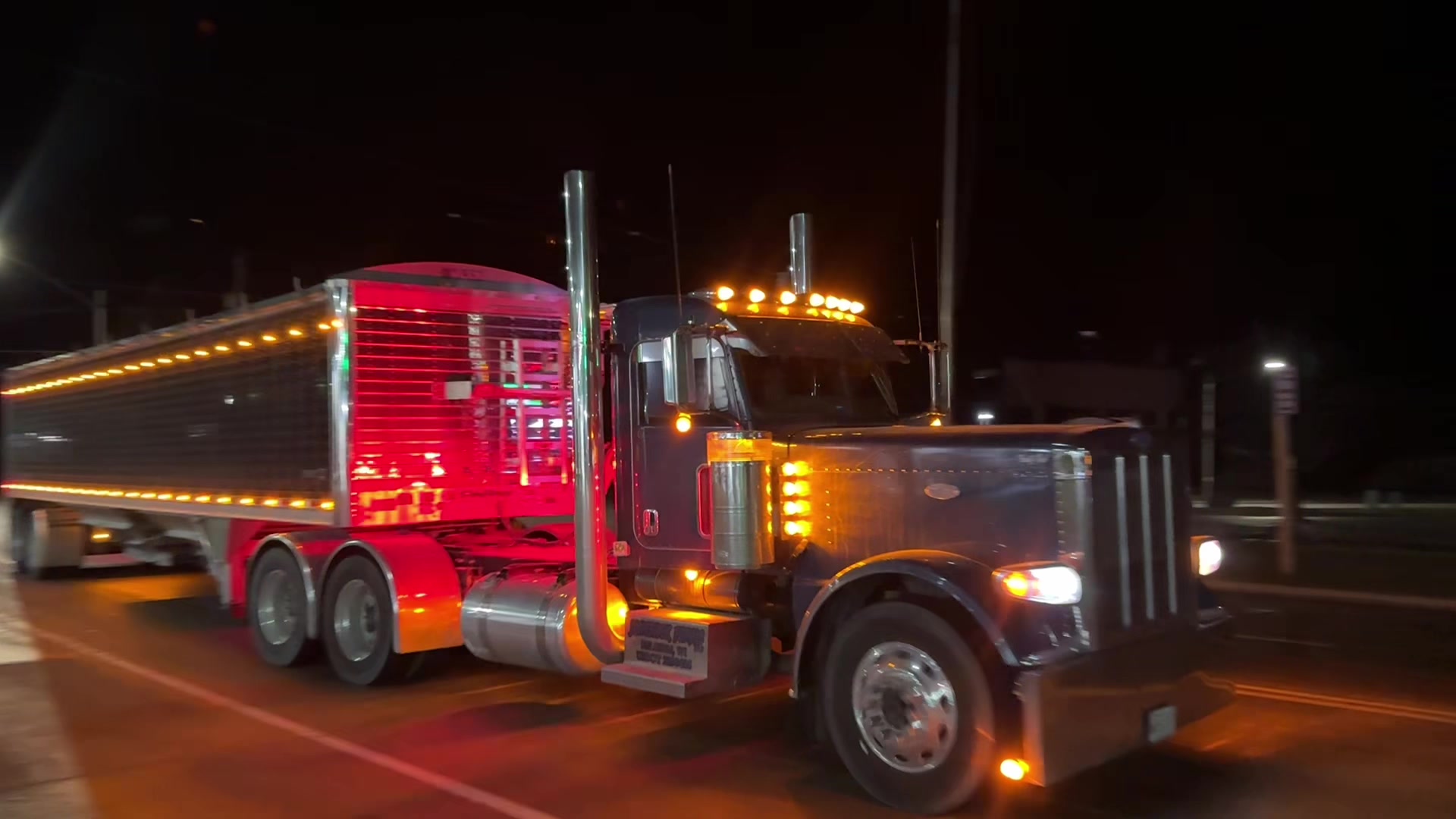 @WiscoBigRigs