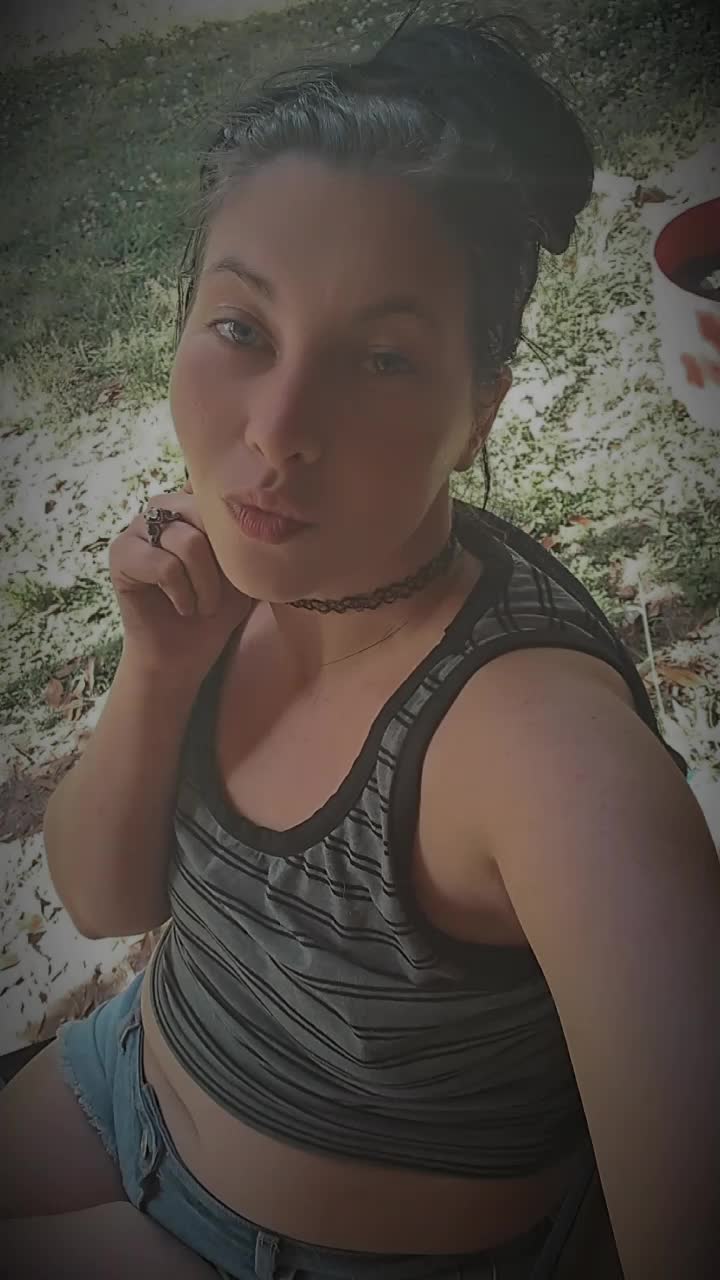 @Leelee23