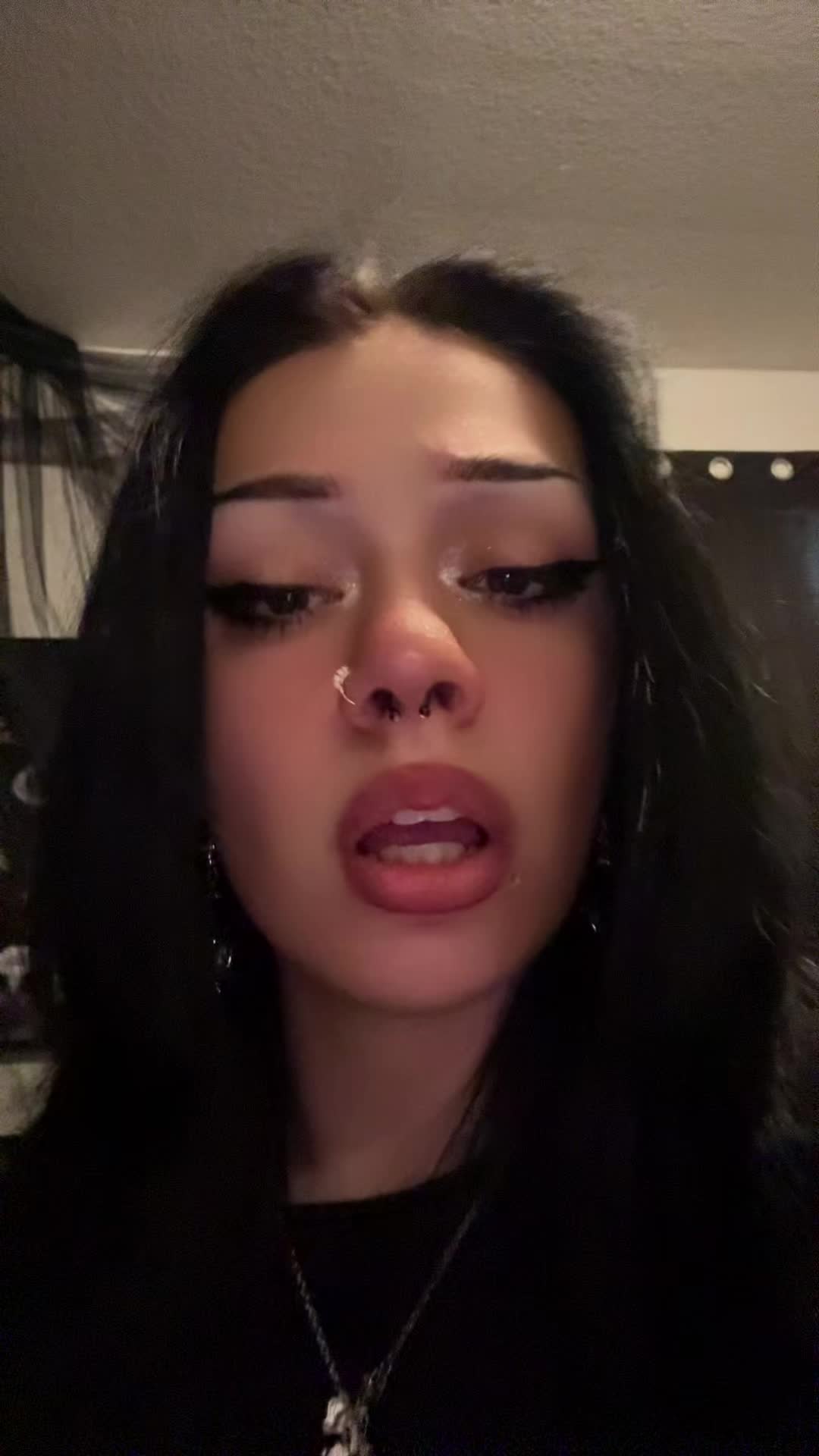 @𝔅𝔲𝔱𝔱𝔢𝔯𝔣𝔩𝔶🖤🩸