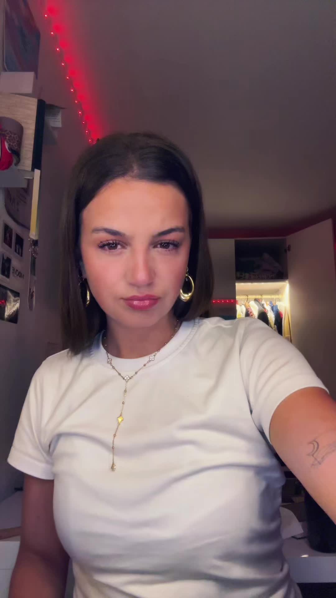 @myrisandrina