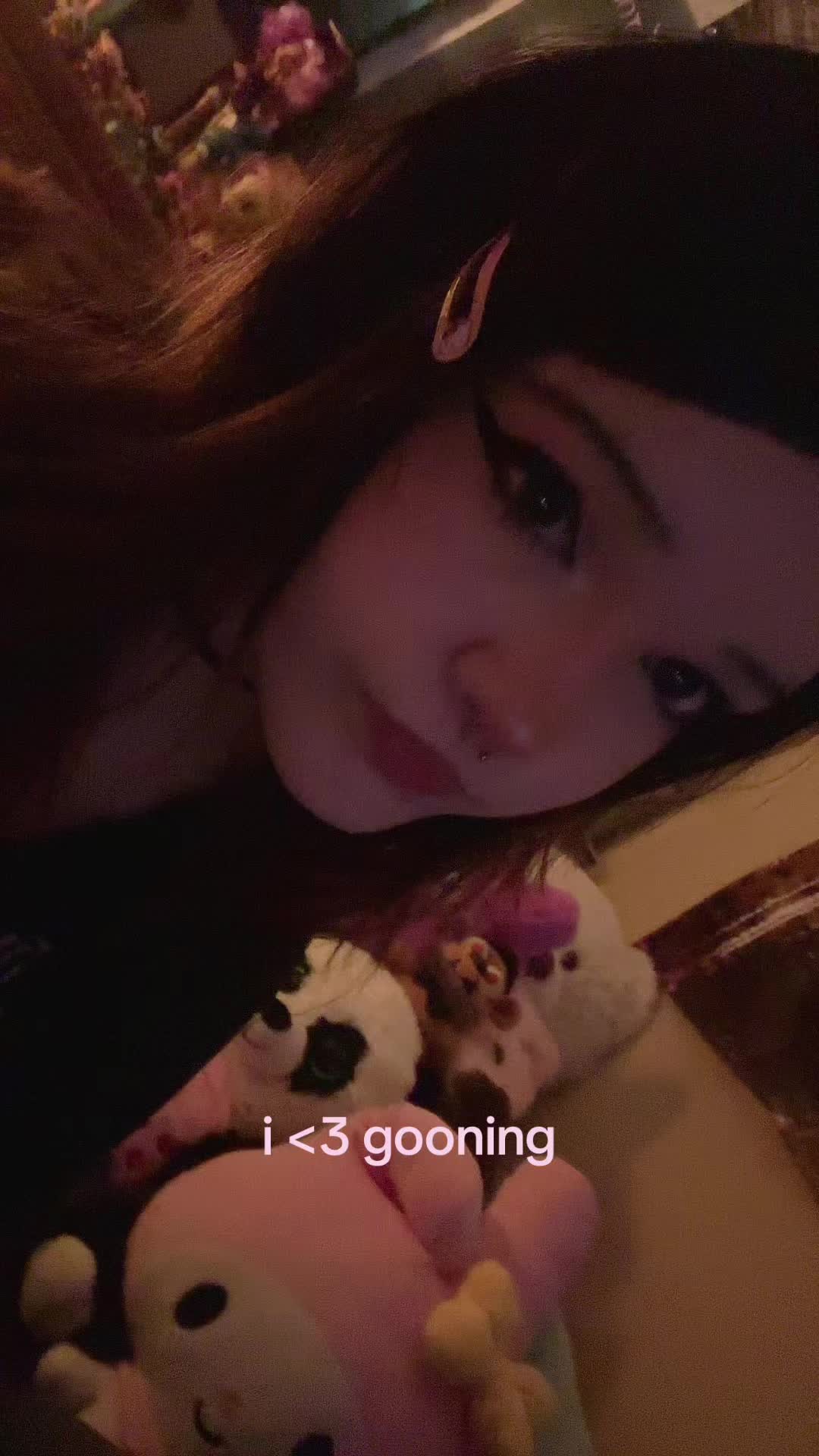 @🦄