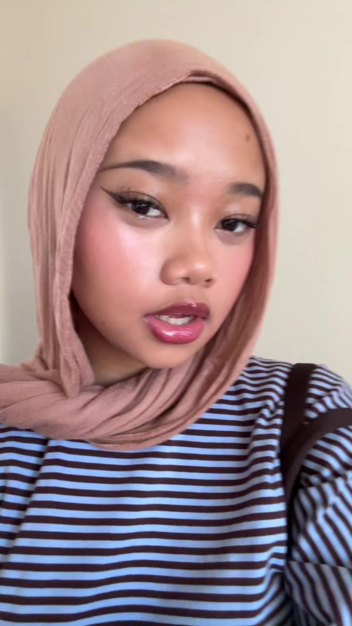@claudia ﾒ𝟶