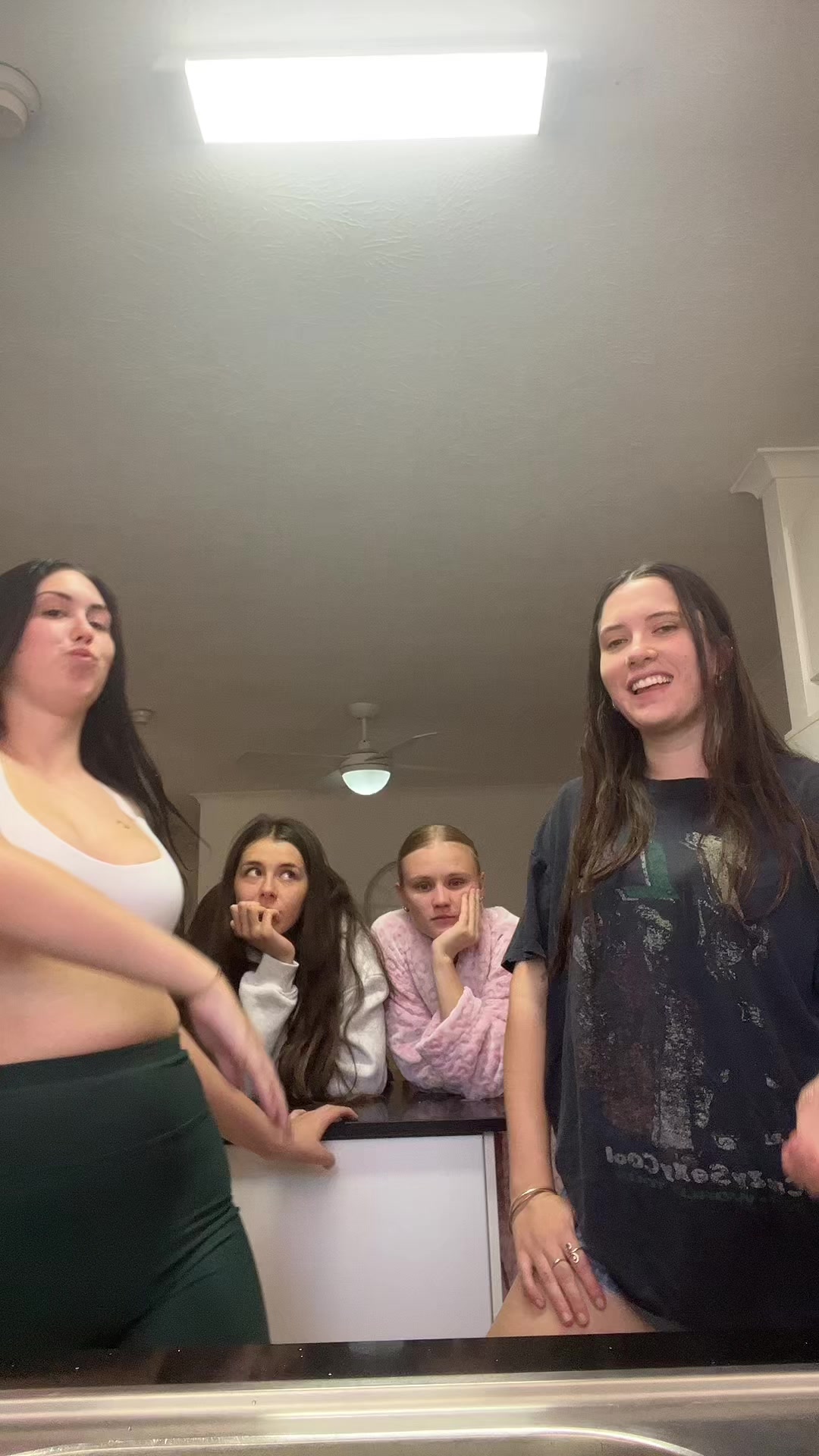 @emilyyy