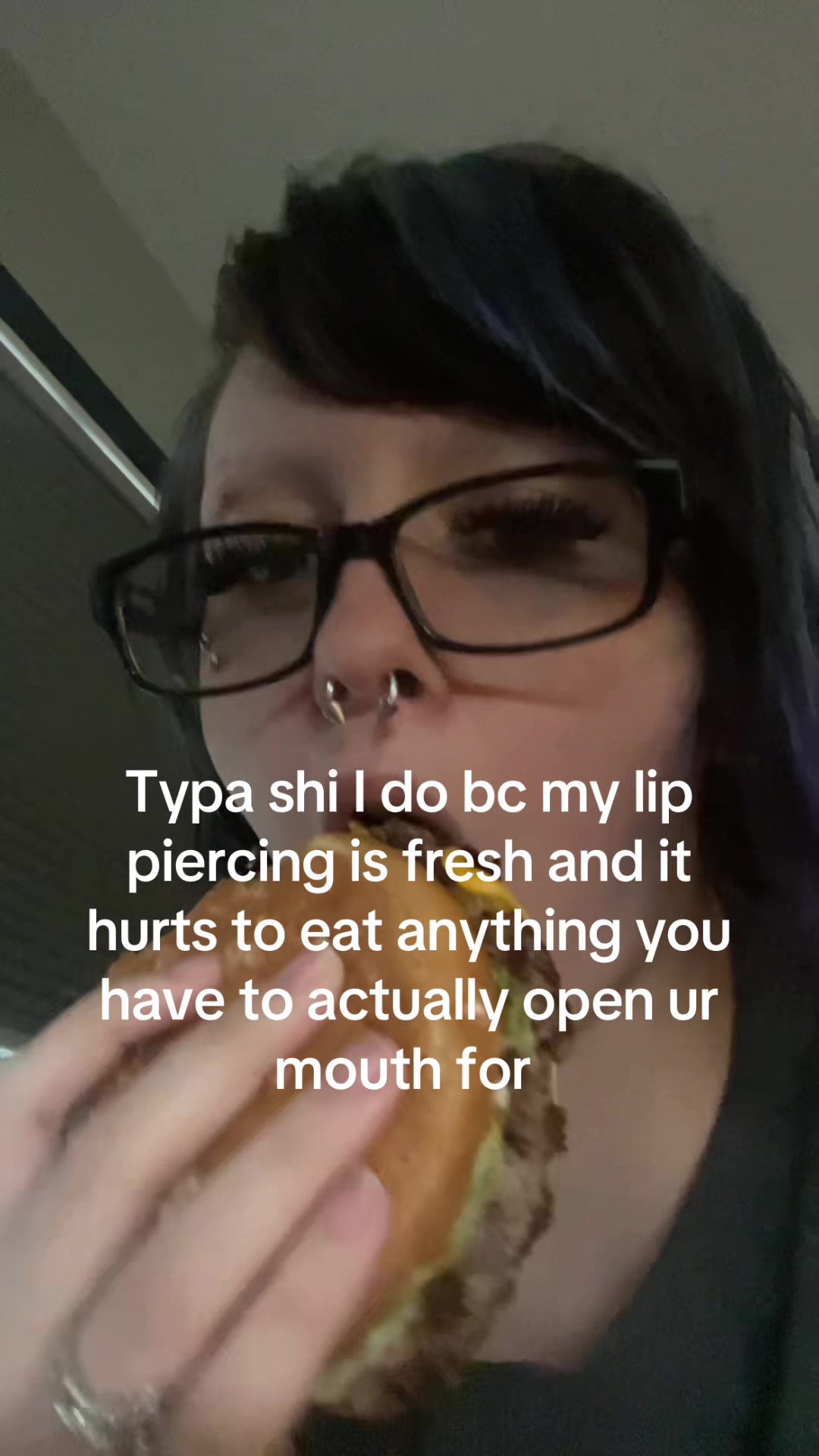 @unbecomingd0lly