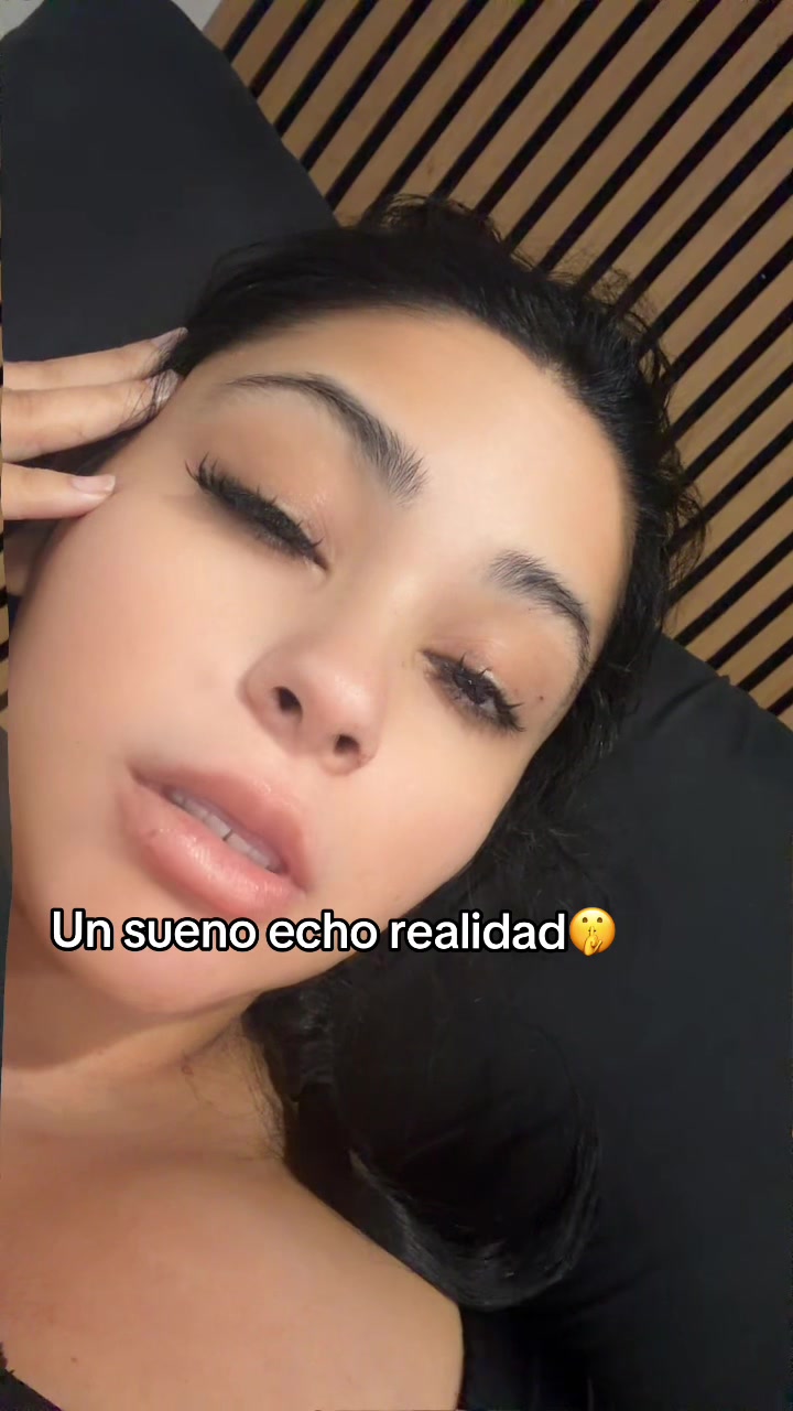@🍑🥭Lady Millones🥭🍑