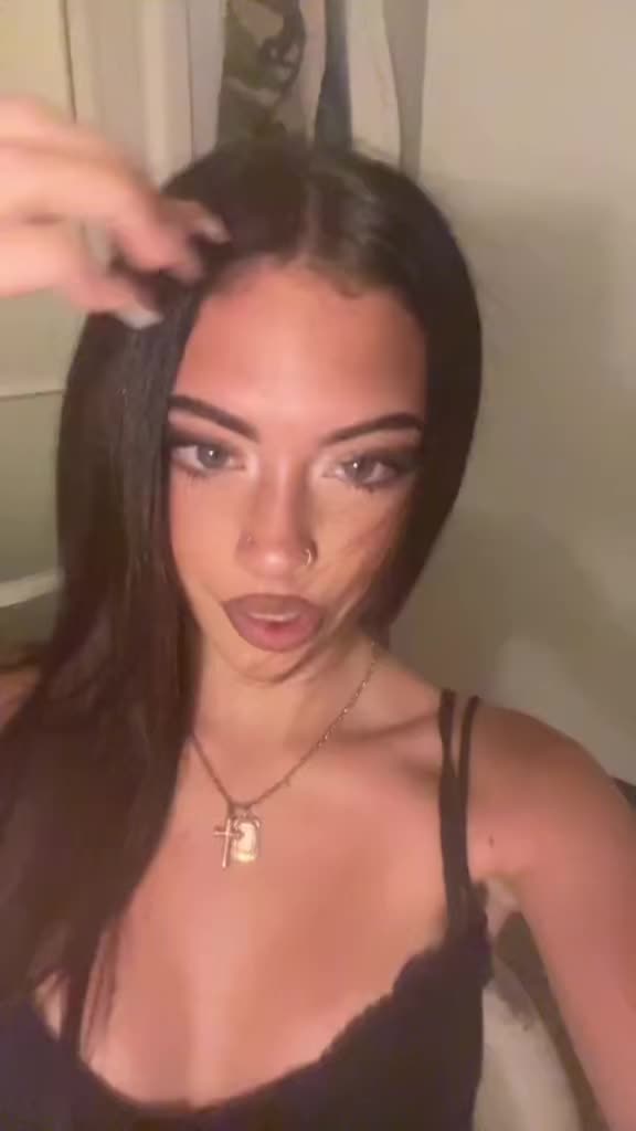 @claudia