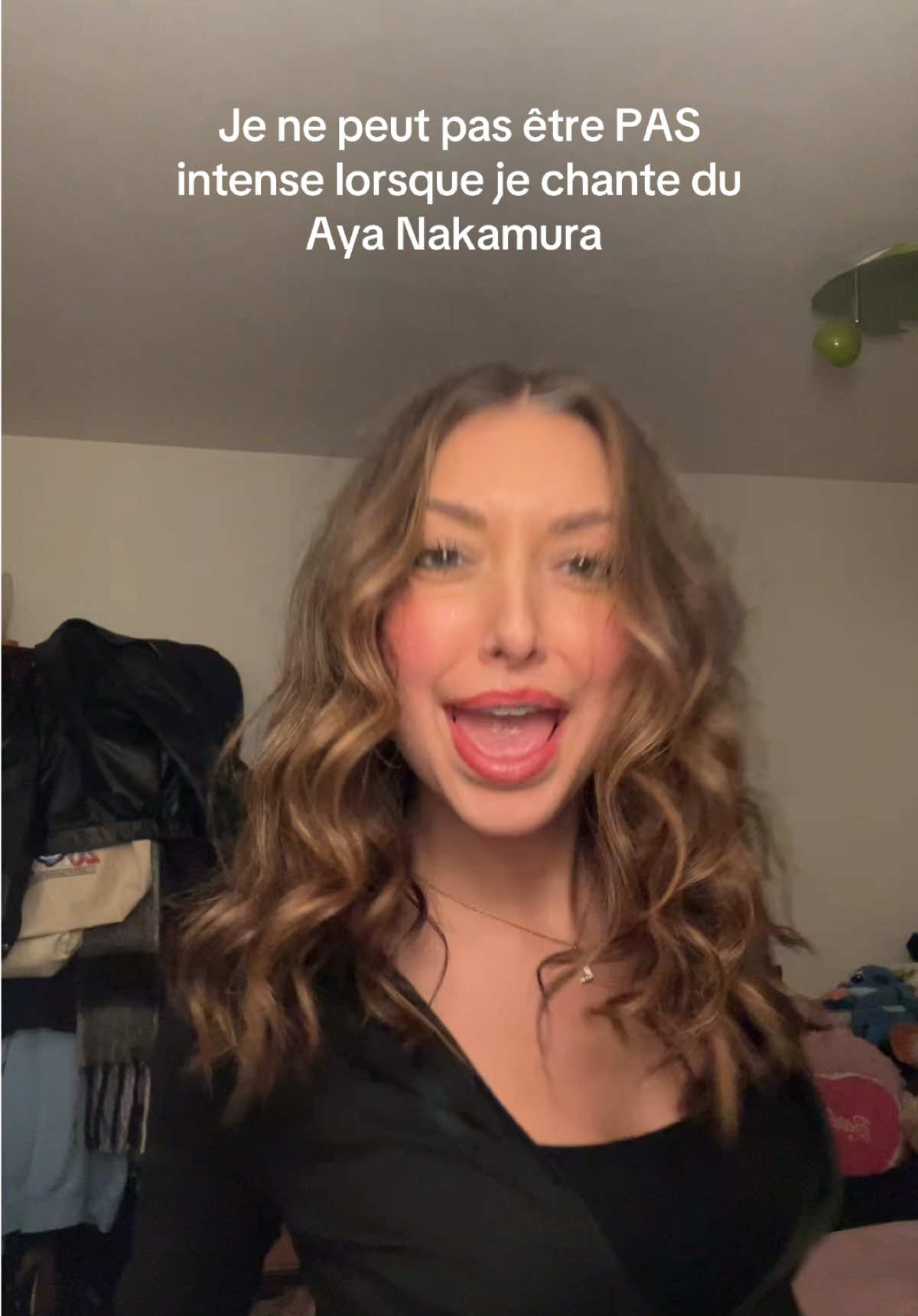 @Laurie Dara&icirc;che