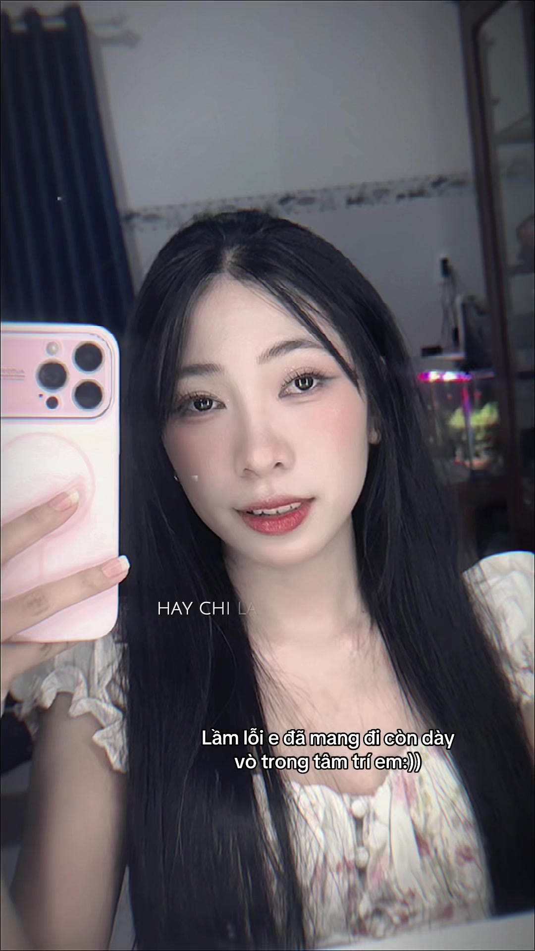 @Uy&ecirc;n Nhi