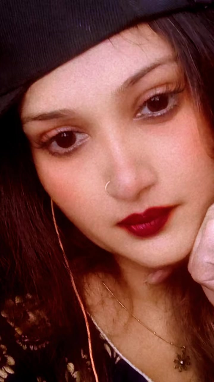 @✷🦋MISS❥KOMAL🦋✷