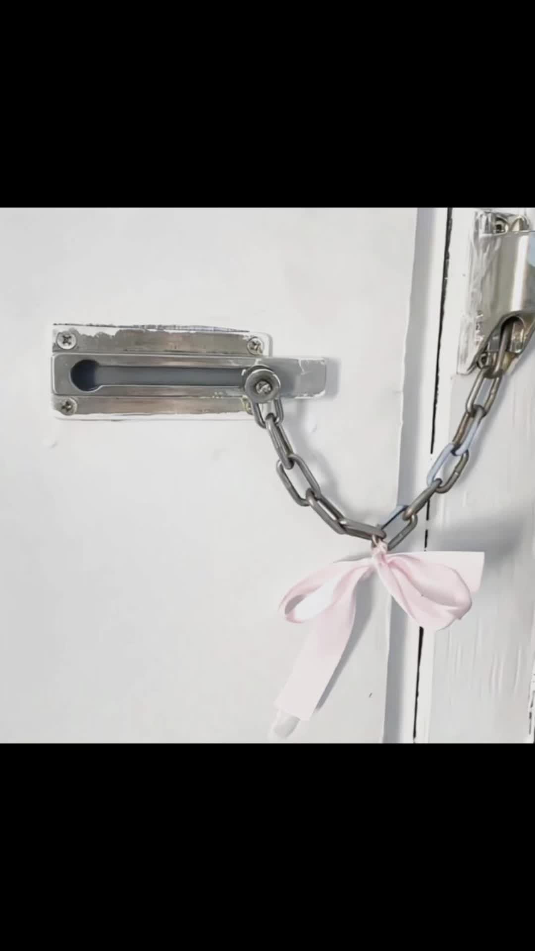 @pinkcrosslamp