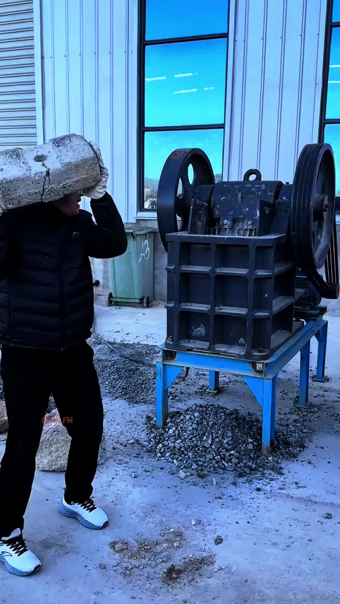 @FCN.FM Mining Machine