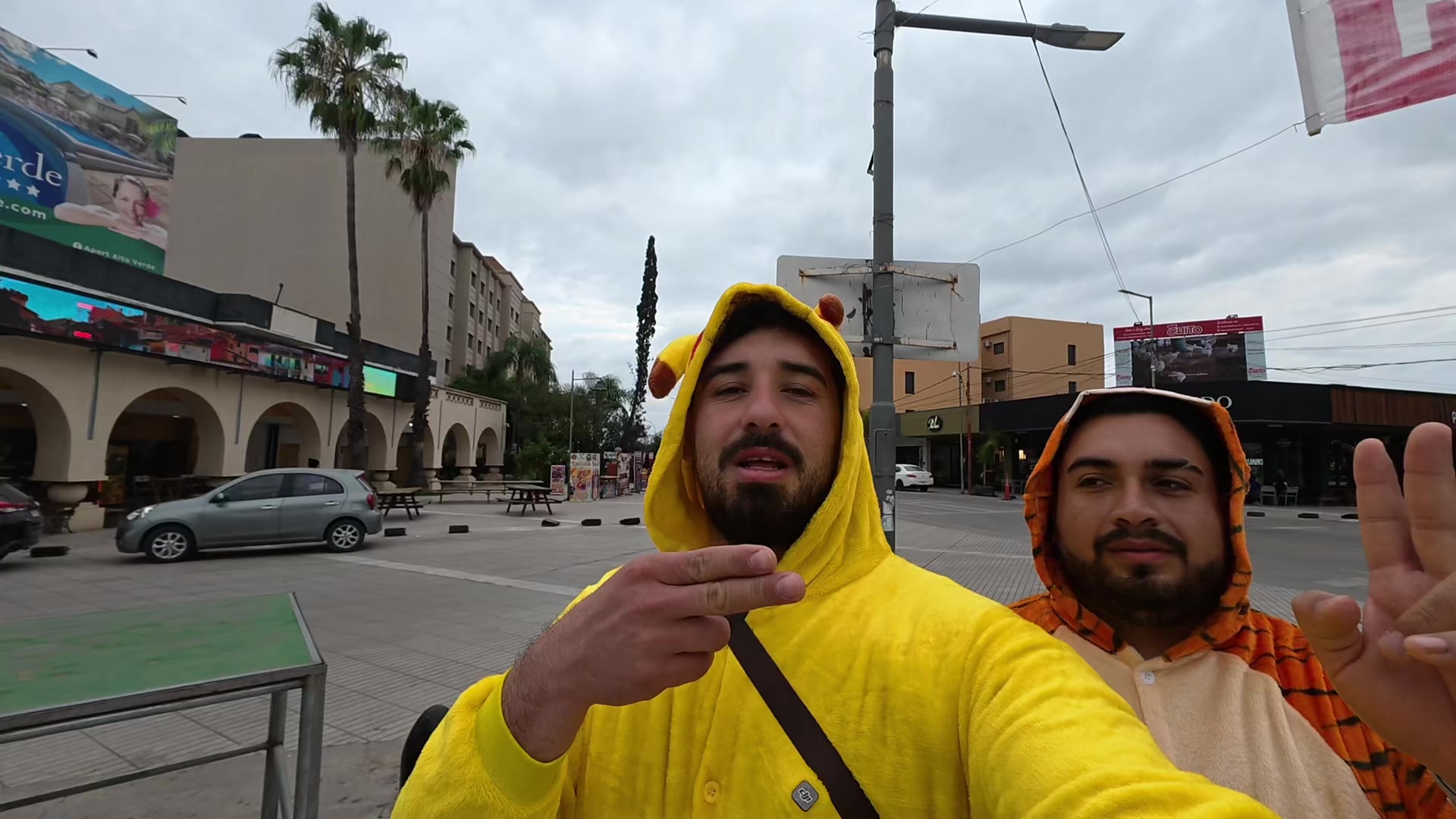 @E N Z O
