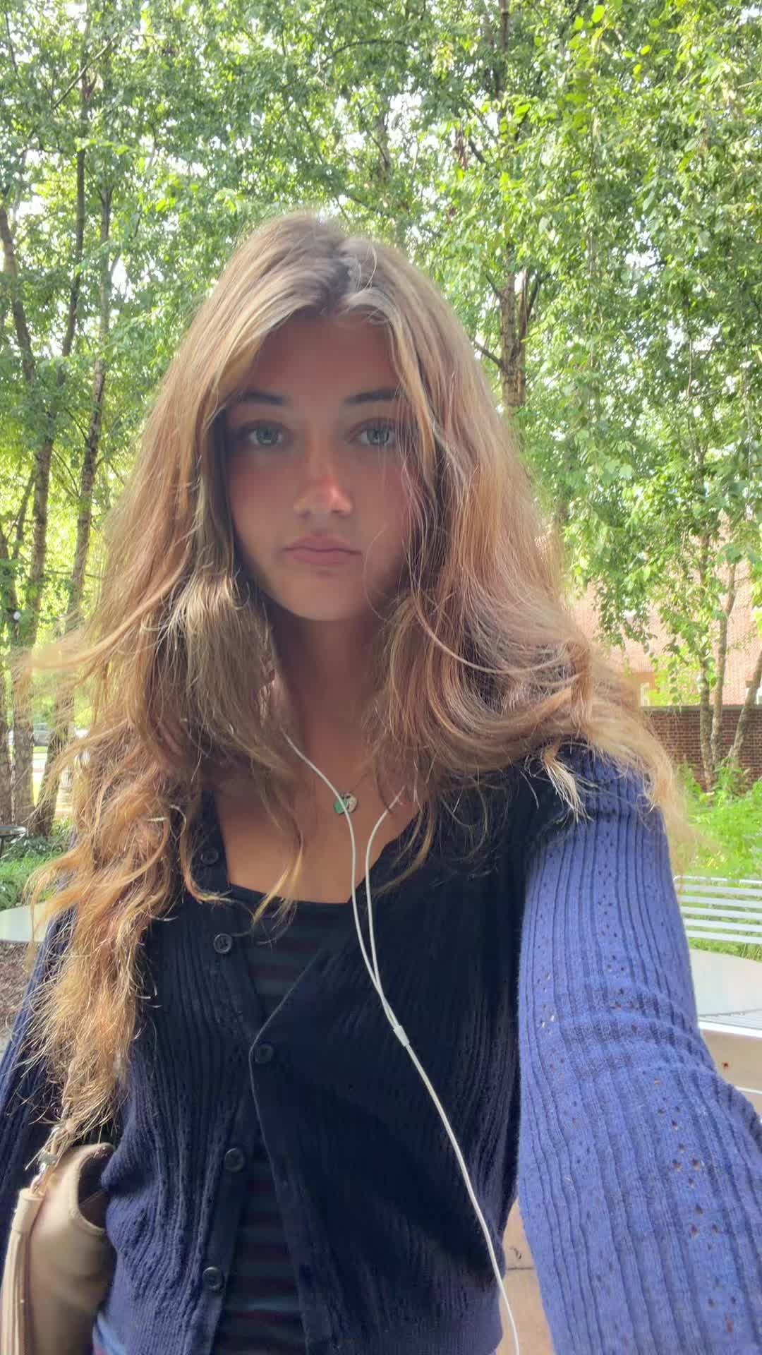 @clara