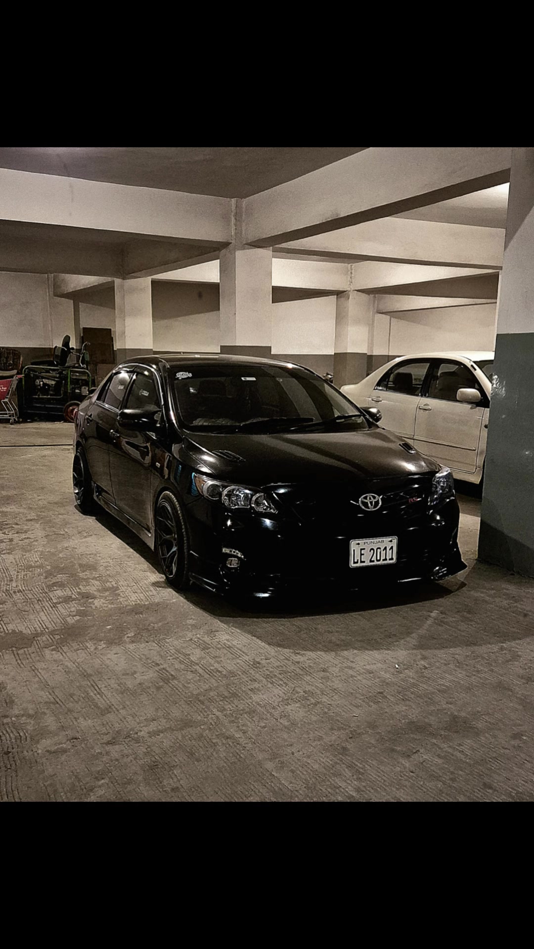 @👑 K H &Lambda; ₩ &Lambda; R 👑 🚘  🏎