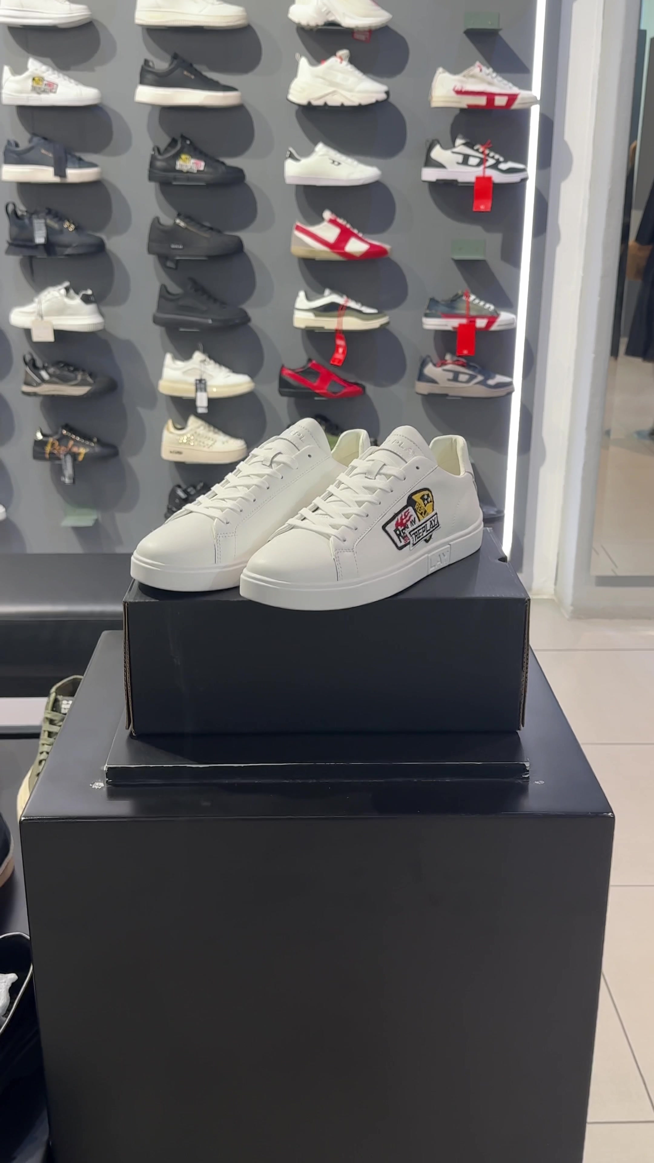 @Subwear