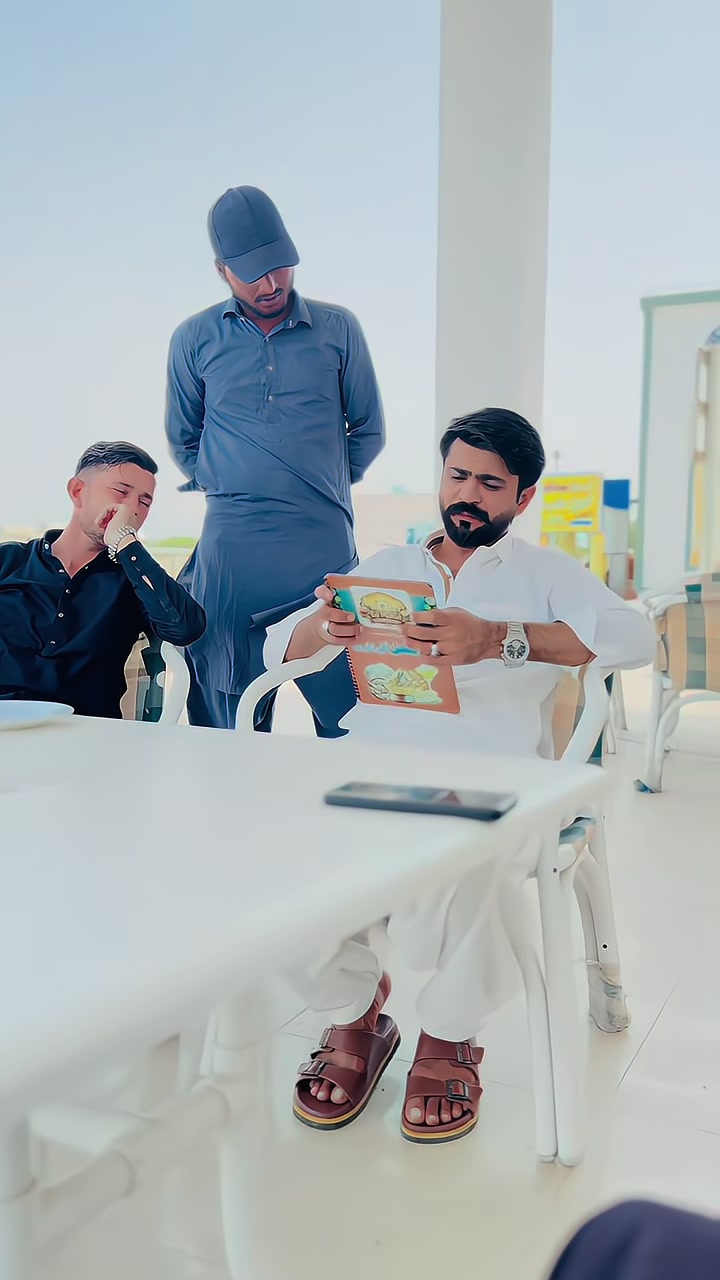 @Safdar اسٹٹچ🧵