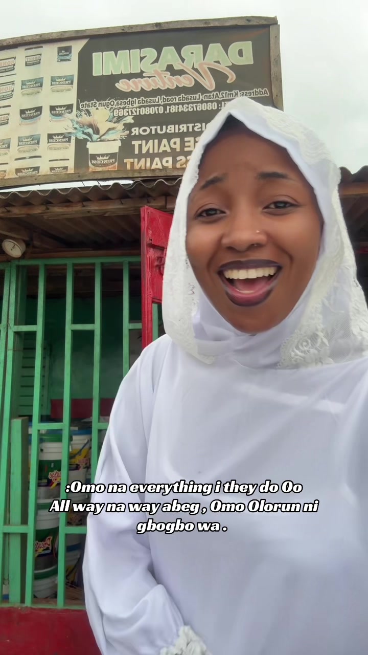 @Ayọ̀d&uacute;nn&iacute;