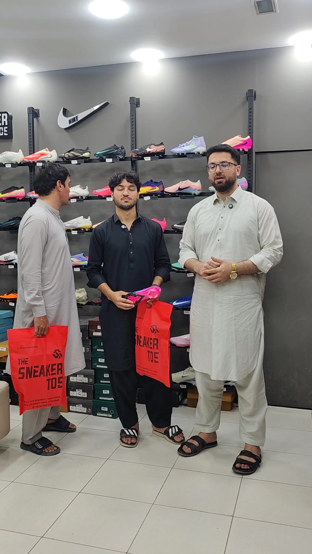 @The Sneaker Toe