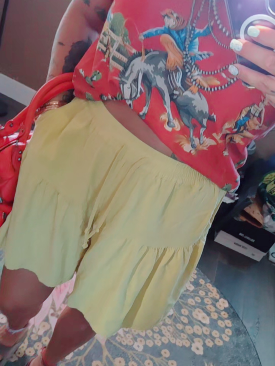 @RhiRhi🪴💋🌞