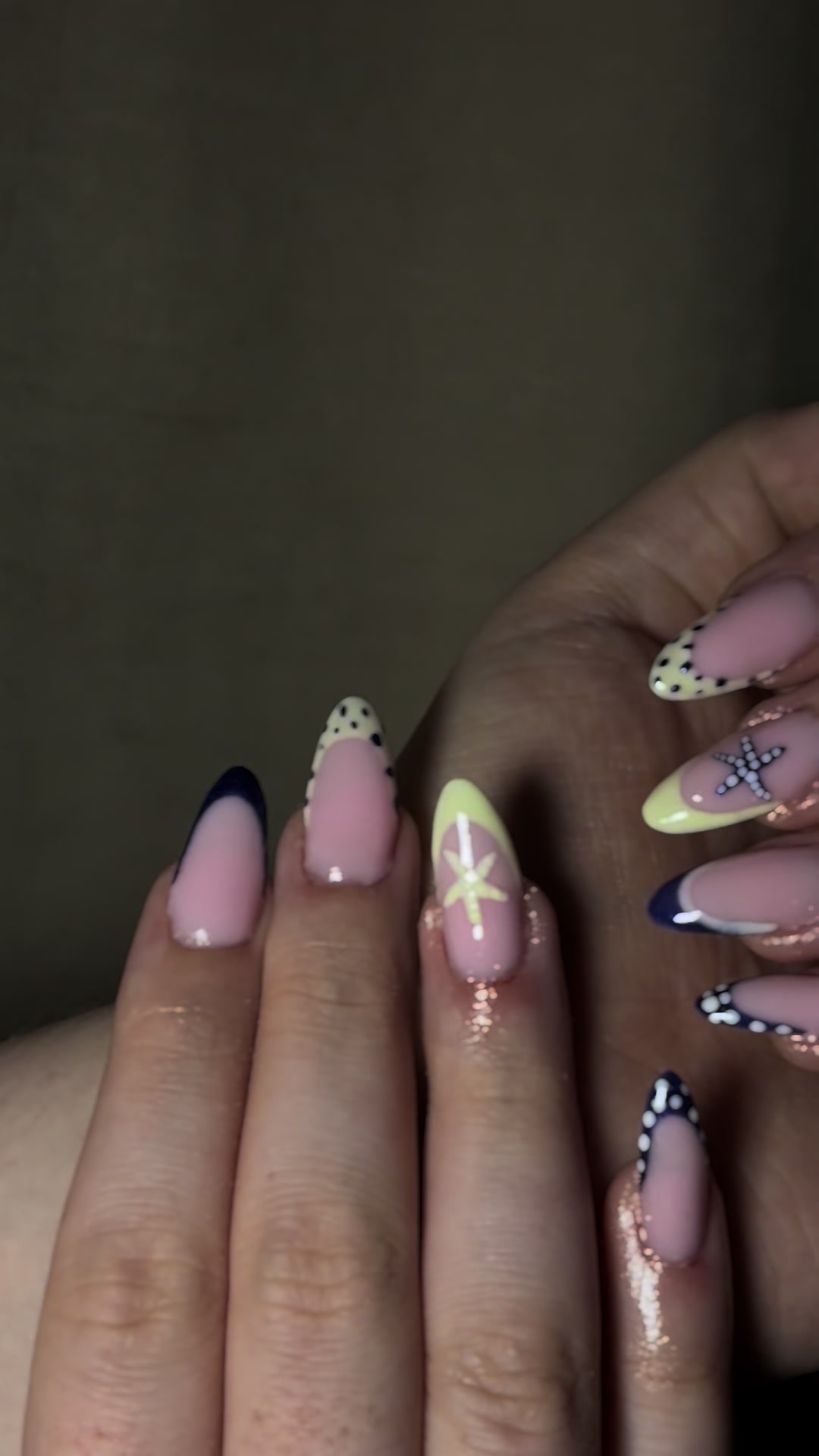 @nails_by_aleja
