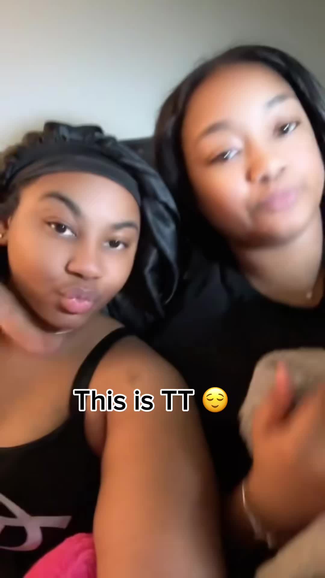 @Bella