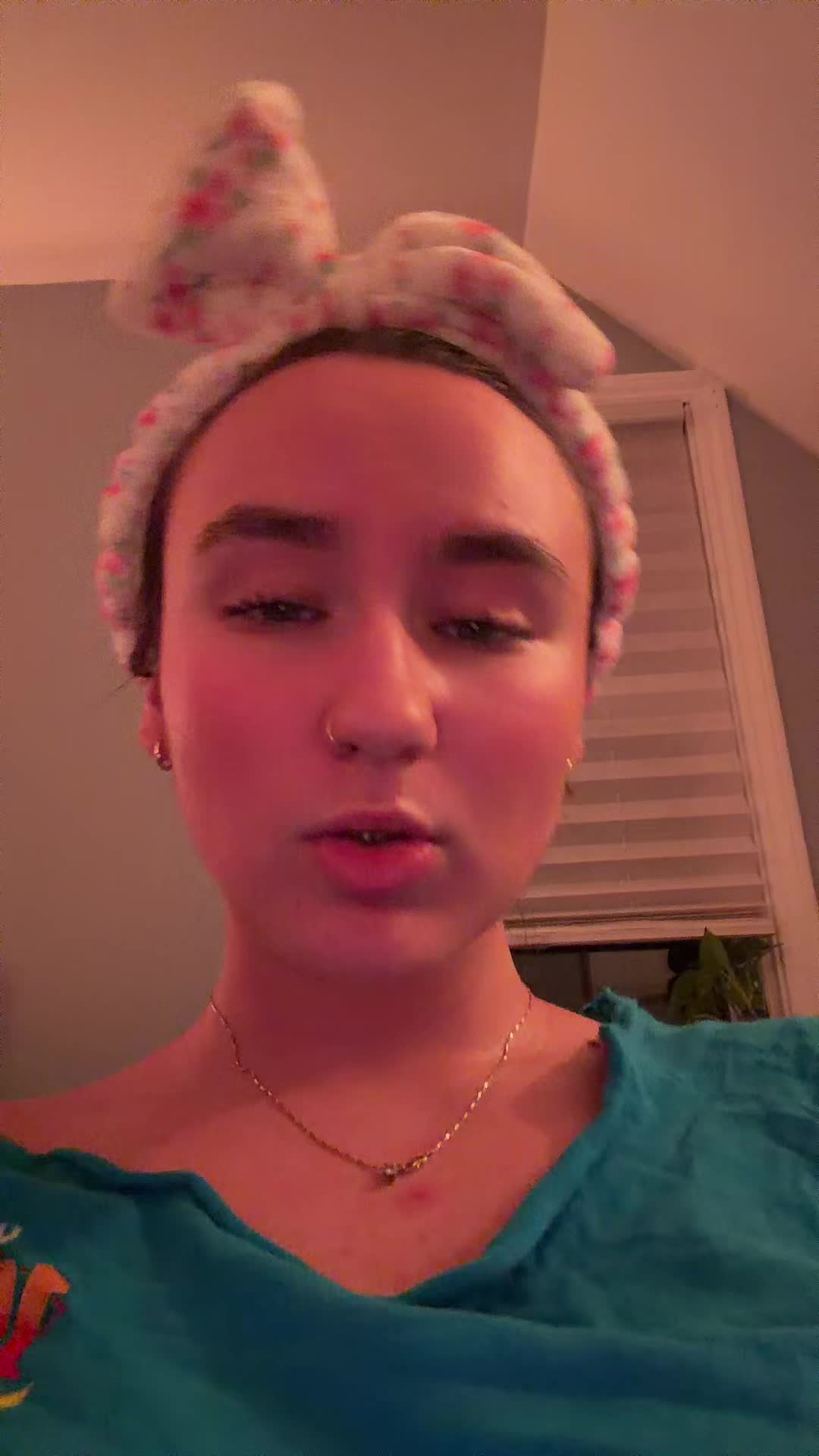@laura
