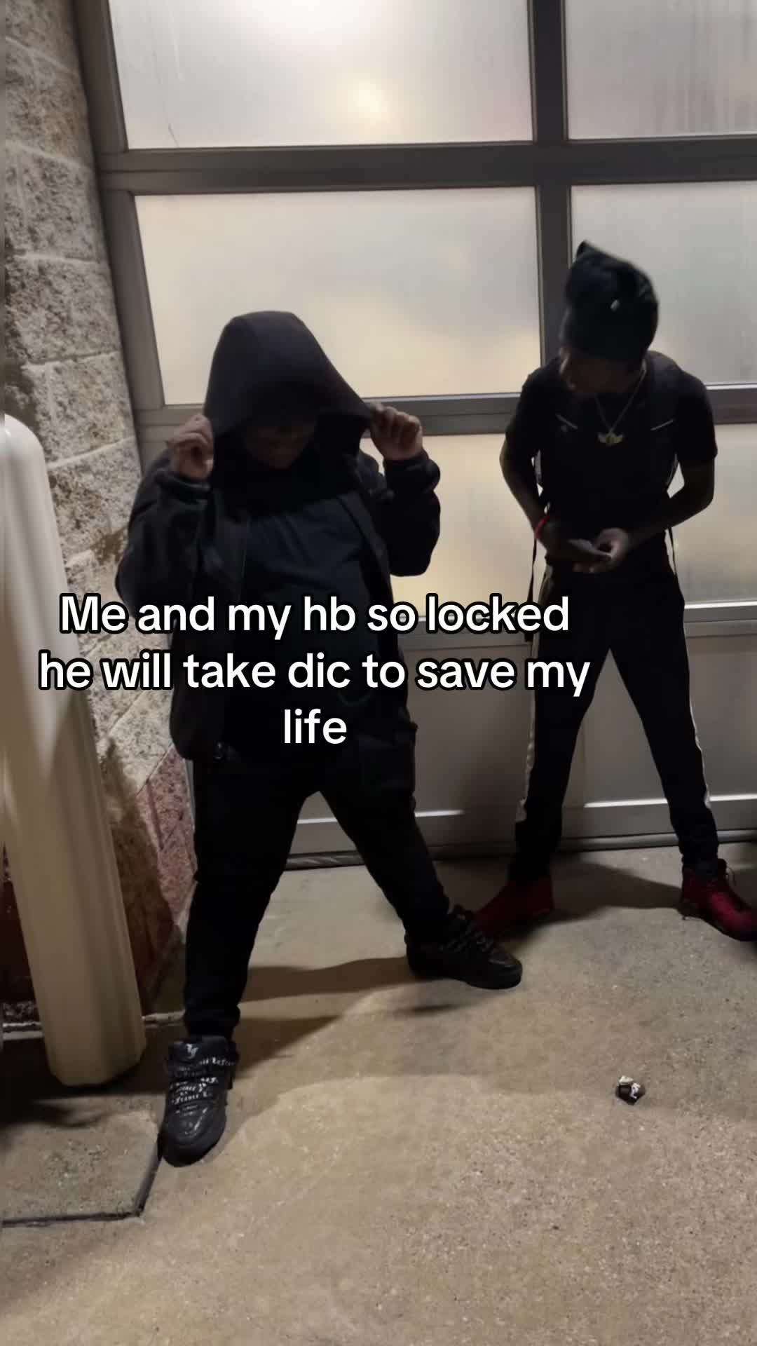 @🐶